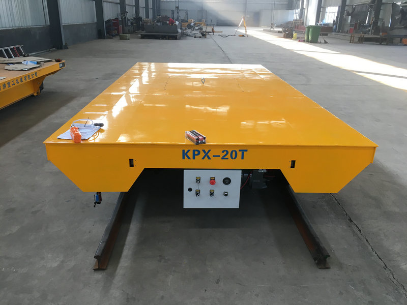 Atelier Trolley à conduite motorisée sur mesure