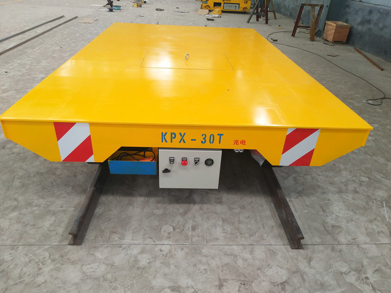 Véhicule de transport de 30 tonnes