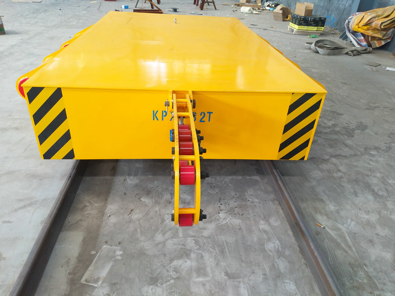 Trolley de 32 tonnes connecté au tracteur
