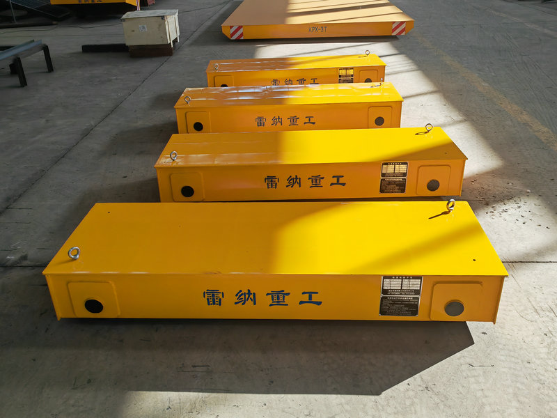 Trolley de transfert ferroviaire non alimenté